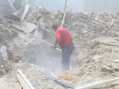 Bourání staré kanceláře