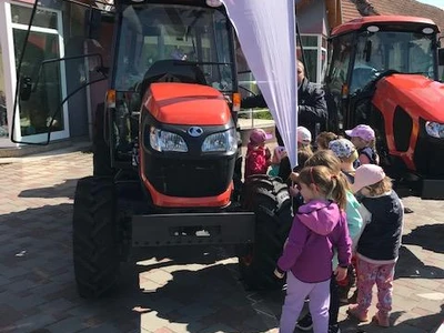 Děti se seznamují s problematikou techniky