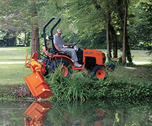 mach&aacute;ček komun&aacute;ln&iacute; technika l&eacute;to