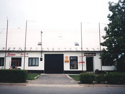 Původní prodejna ND - vchod (vpravo)